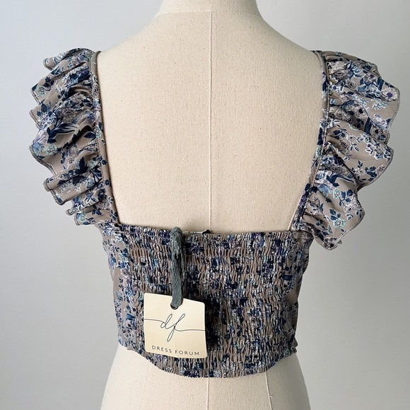 Crop top (discounted shipping!) - Picture 2 of 3